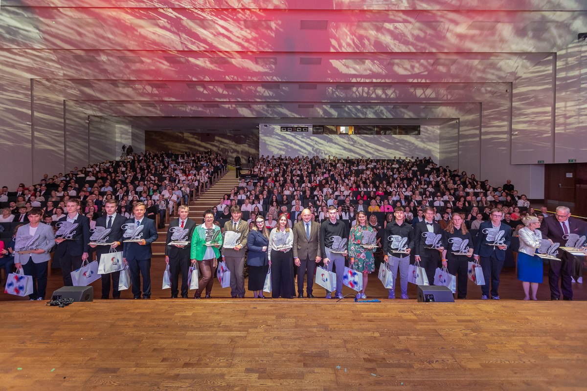 Spotkanie ze stypendystami, 2 czerwca 2025 r., fot. Szymon Zdziebło/tarantoga.pl dla UMWKP