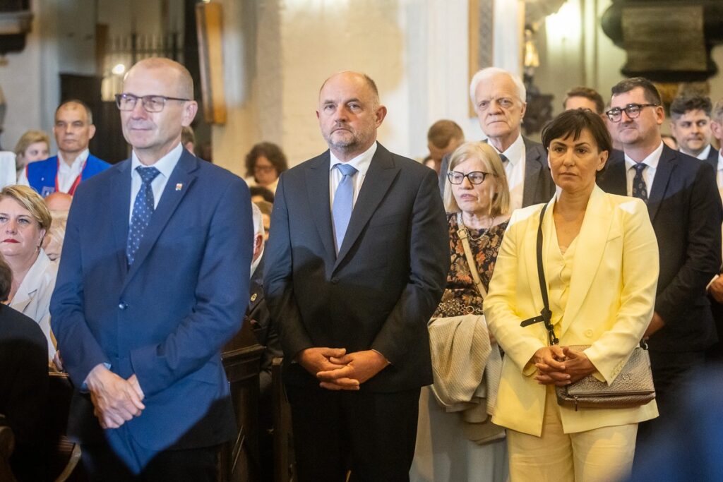 Ingres biskupa Arkadiusza Okroja, fot. Szymon Zdziebło/tarantoga.pl dla UMWKP