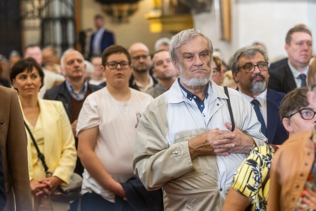Ingres biskupa Arkadiusza Okroja, fot. Szymon Zdziebło/tarantoga.pl dla UMWKP