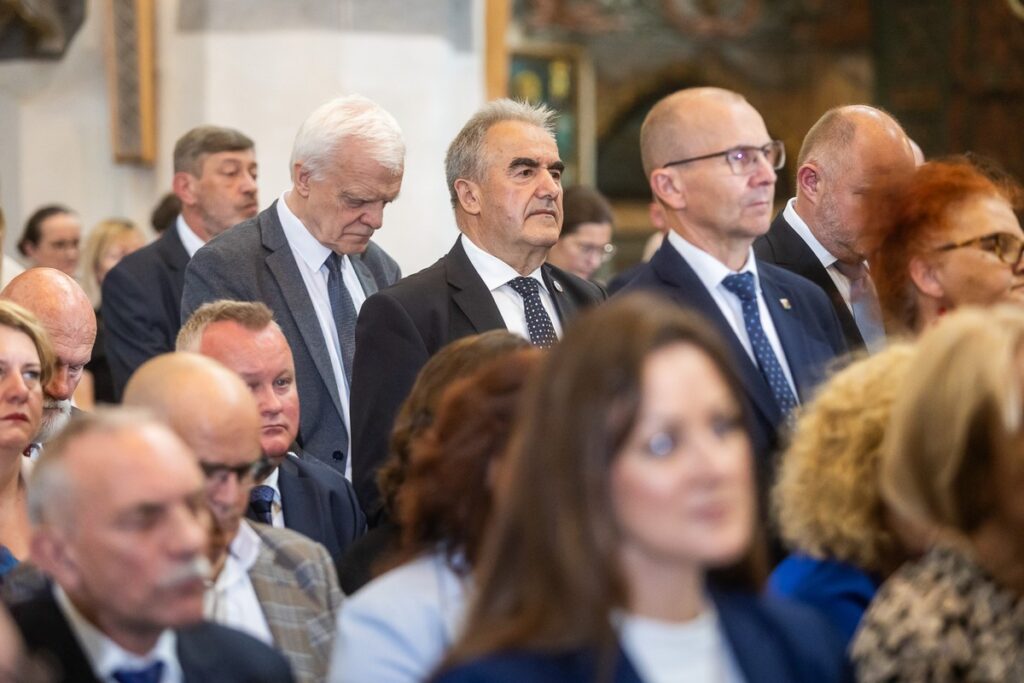 Ingres biskupa Arkadiusza Okroja, fot. Szymon Zdziebło/tarantoga.pl dla UMWKP