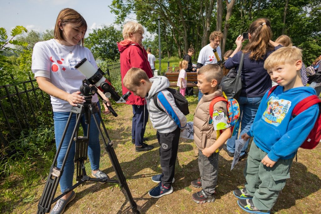 Piknik naukowy Astrobaza Toruń, fot. Mikołaj Kuras dla UMWKP