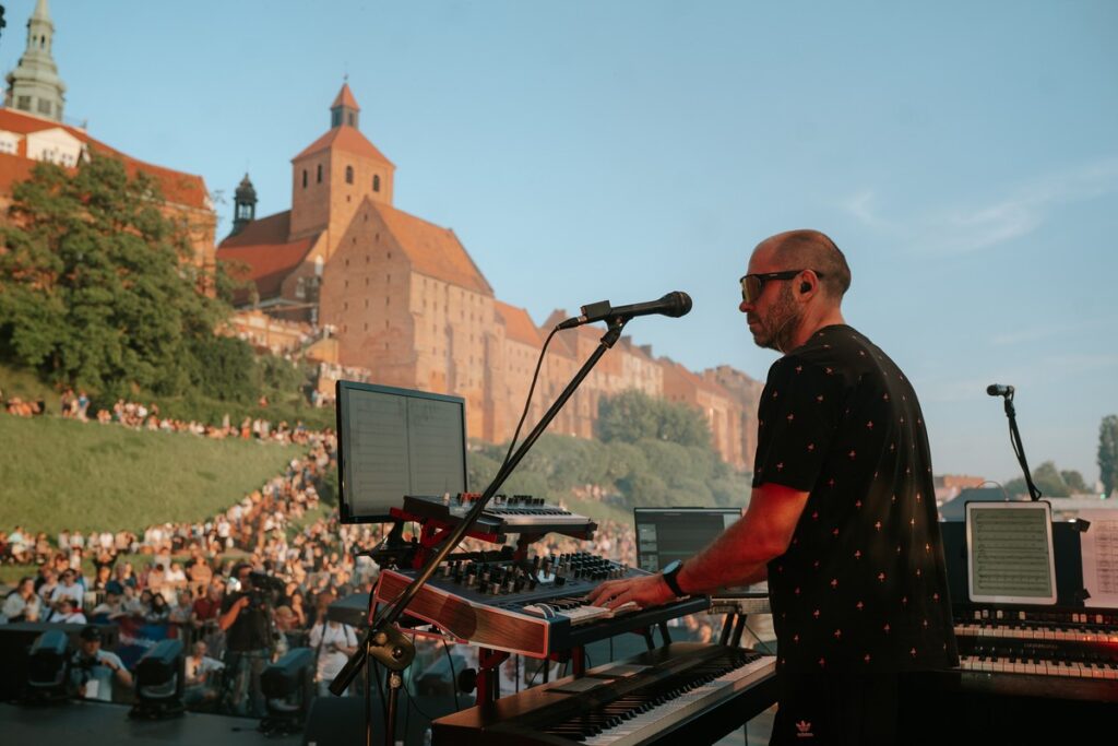 Grudziądz, concert ‘Przystań wolności’ (Harbour of Freedom), photo by Adrian Chmielewski