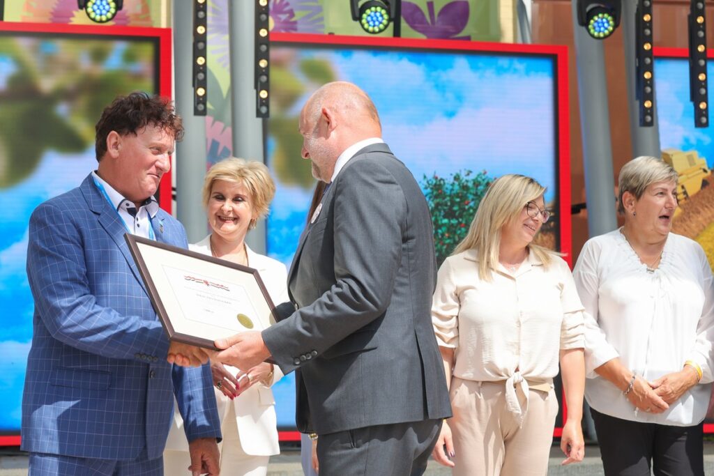 Wręczenie nagród w konkursie Fundusz sołecki – najlepsza inicjatywa, fot. Mikołaj Kuras dla UMWKP
