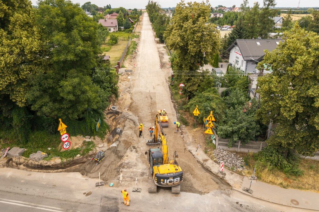 Modernizacja DW 268, fot. Szymon Zdziebło/tarantoga.pl dla UMWKP