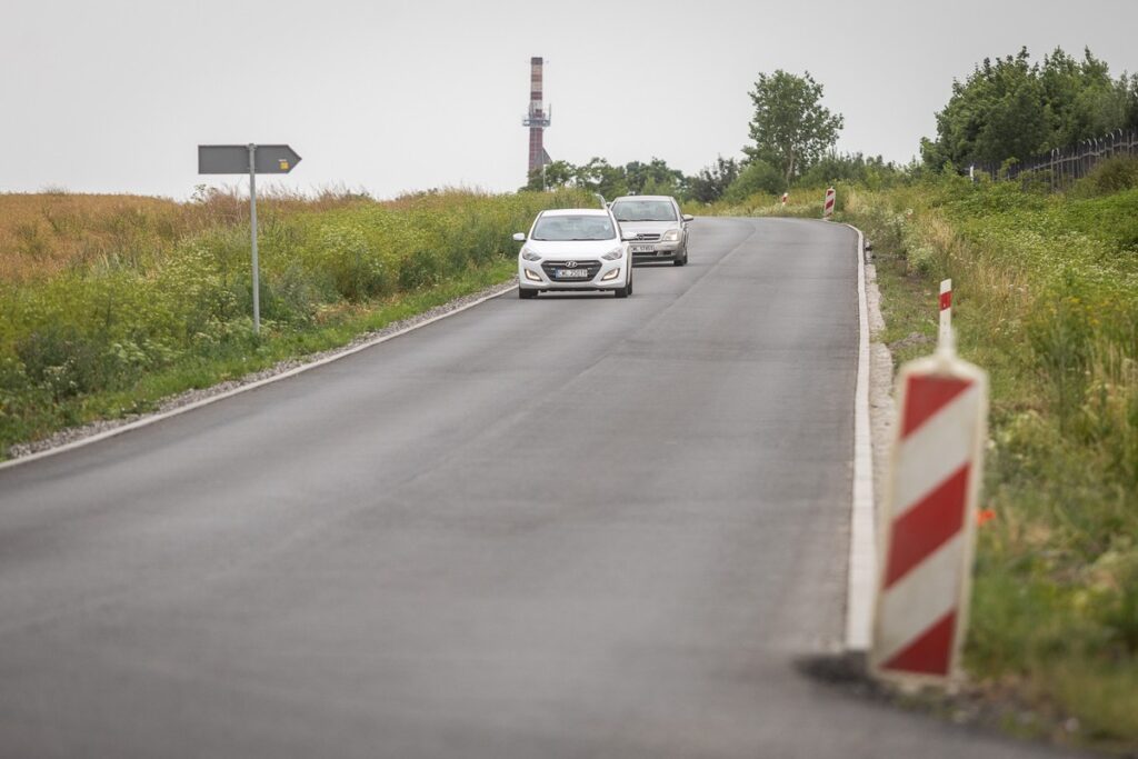 Modernizacja DW 268, fot. Szymon Zdziebło/tarantoga.pl dla UMWKP
