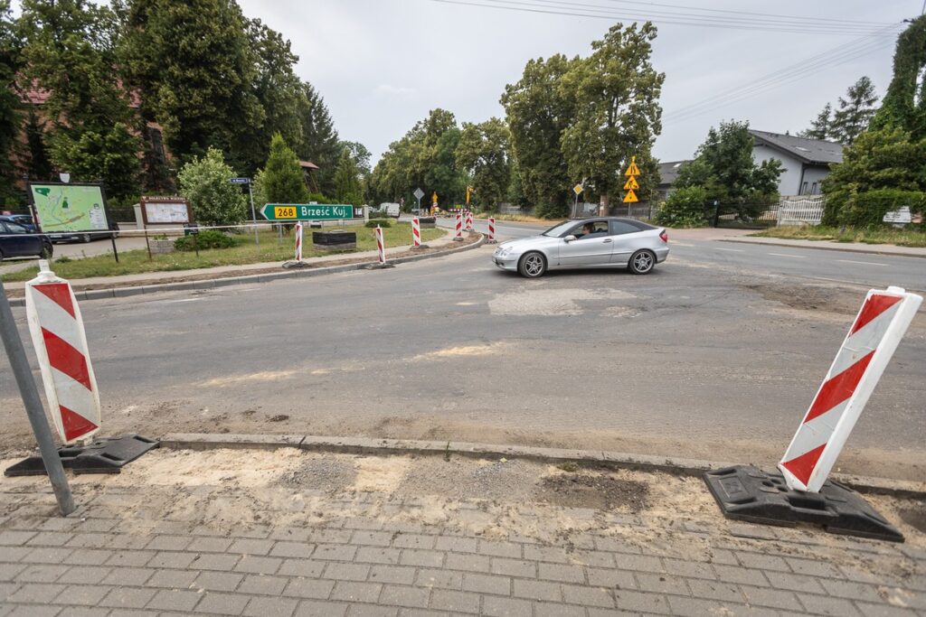 Modernizacja DW 268, fot. Szymon Zdziebło/tarantoga.pl dla UMWKP