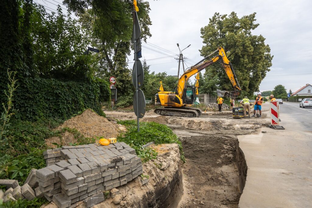 Modernizacja DW 268, fot. Szymon Zdziebło/tarantoga.pl dla UMWKP