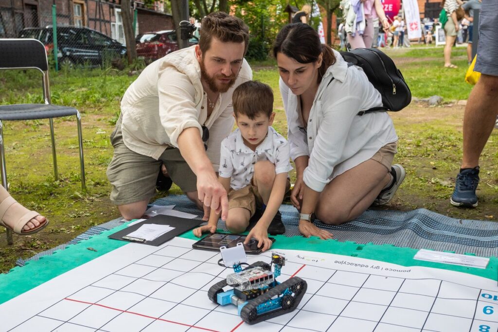 Science Picnic “Return to the Moon”, photo by Mikołaj Kuras for the UMWKP