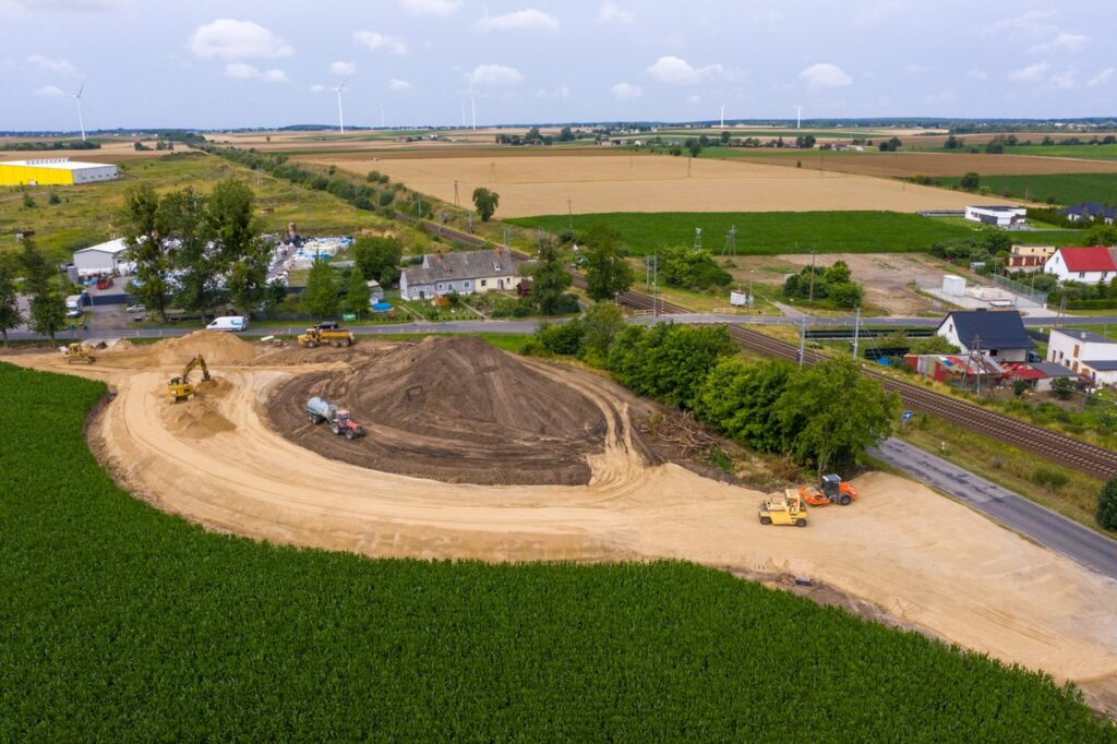 Construction of a Roundabout in Broniewice, photo by Mikołaj Kuras for UMWKP Construction of a Roundabout in Broniewice, photo by Mikołaj Kuras for UMWKP