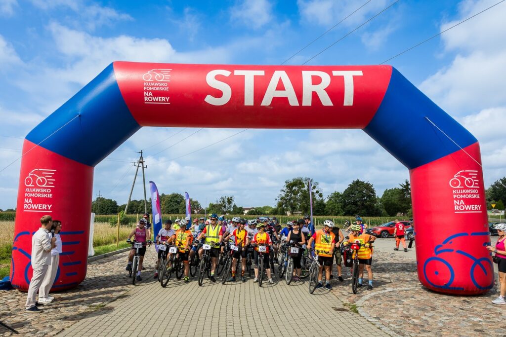 Jakub Cycling Relay – day 1, photo by Tomasz Czachorowski, eventphoto.com.pl for UMWKP
