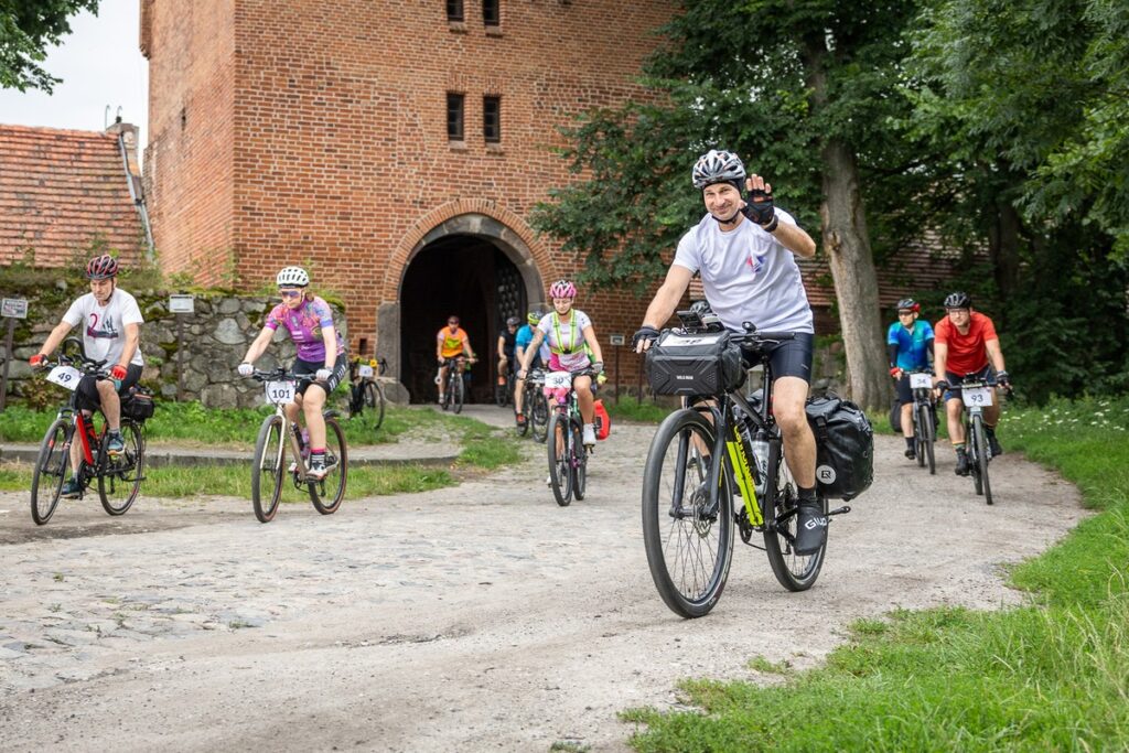 Jakub Cycling Relay – day 2, photo by Szymon Zdziebło, tarantoga.pl for UMWKP