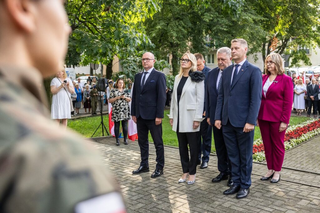 Wojewódzkie obchody Narodowego Dnia Pamięci Powstania Warszawskiego we Włocławku, fot. Szymon Zdziebło/tarantoga dla UMWKP