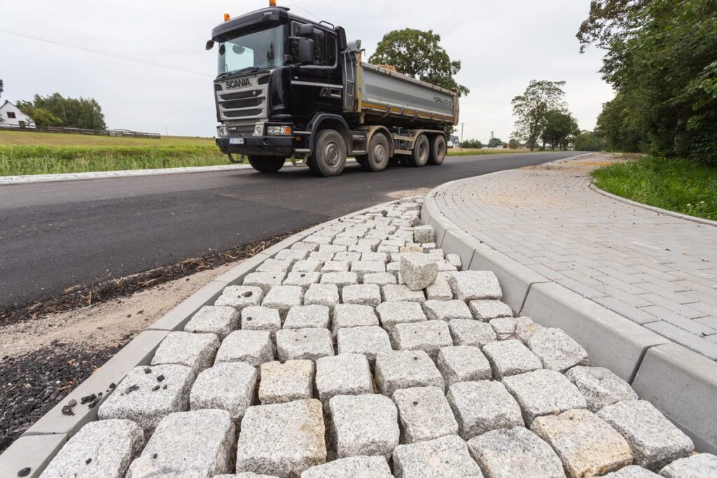 Regional road No. 563, photo by Mikołaj Kuras for UMWKP Regional road No. 563, photo by Mikołaj Kuras for UMWKP