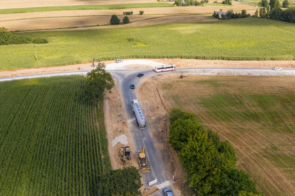 Construction of a roundabout in Dyblin, photo by Mikołaj Kuras for UMWKP