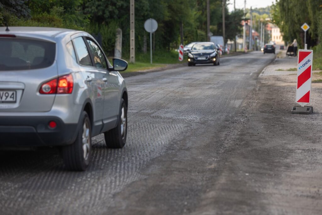Modernization of the DW 558 Kłokock-Lipno road, photo by Mikołaj Kuras for UMWKP