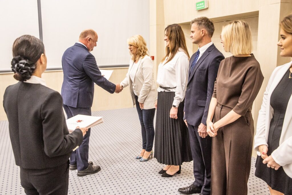 New officials taking their oath of office, 1 September 2025, photo: Andrzej Goiński/UMWKP