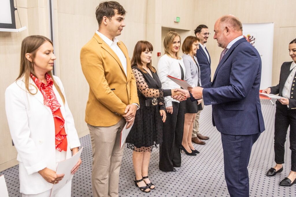 New officials taking their oath of office, 1 September 2025, photo: Andrzej Goiński/UMWKP