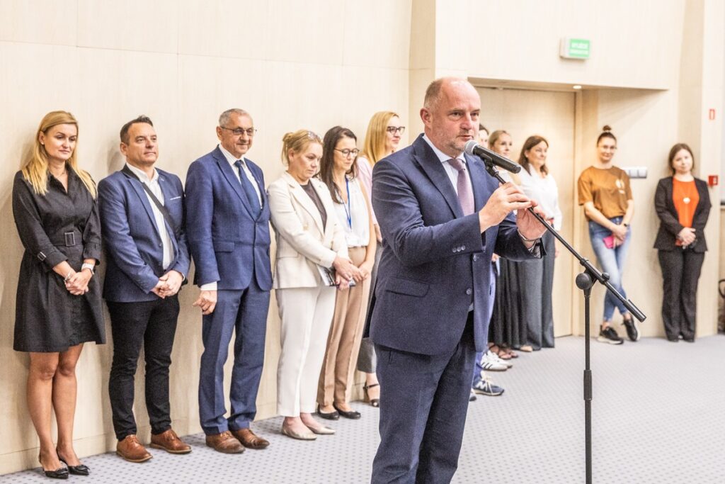 New officials taking their oath of office, 1 September 2025, photo: Andrzej Goiński/UMWKP