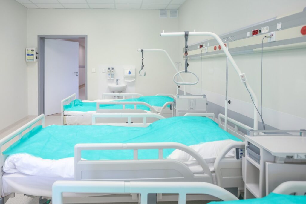 Internal medicine ward in Aleksandrów Kujawski after modernisation, photo: Szymon Zdziebło/tarantoga for UMWKP Internal medicine ward in Aleksandrów Kujawski after modernisation, photo: Szymon Zdziebło/tarantoga for UMWKP