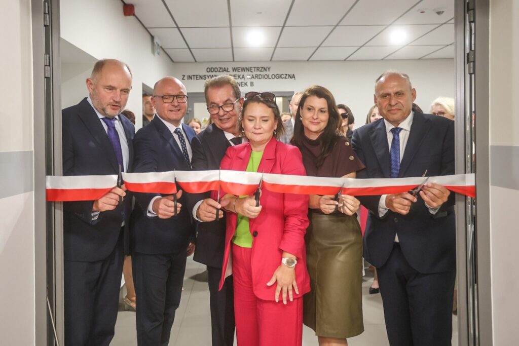 Ceremony marking the completion of the investment in the hospital in Aleksandrów Kujawski, photo: Szymon Zdziebło/tarantoga for UMWKP