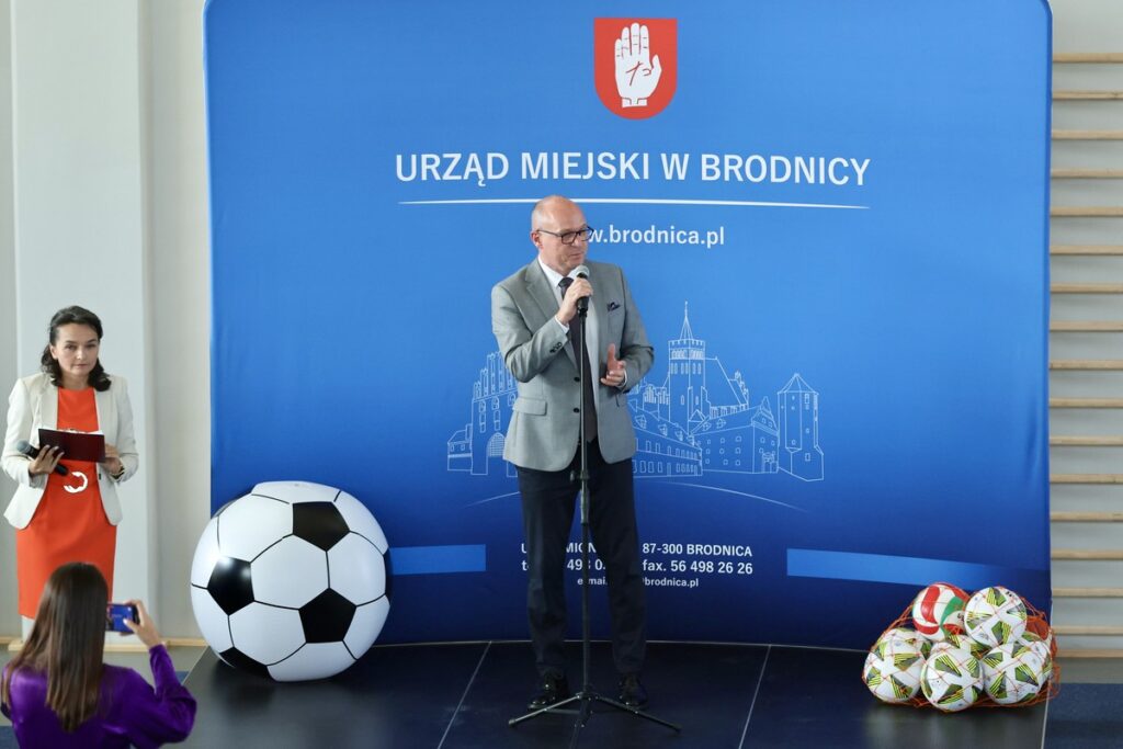Opening of the sports hall at the School Complex in Brodnica, photo: Andrzej Goiński/UMWKP