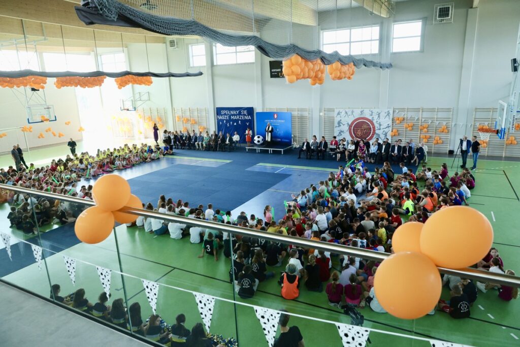 Opening of the sports hall at the School Complex in Brodnica, photo: Andrzej Goiński/UMWKP