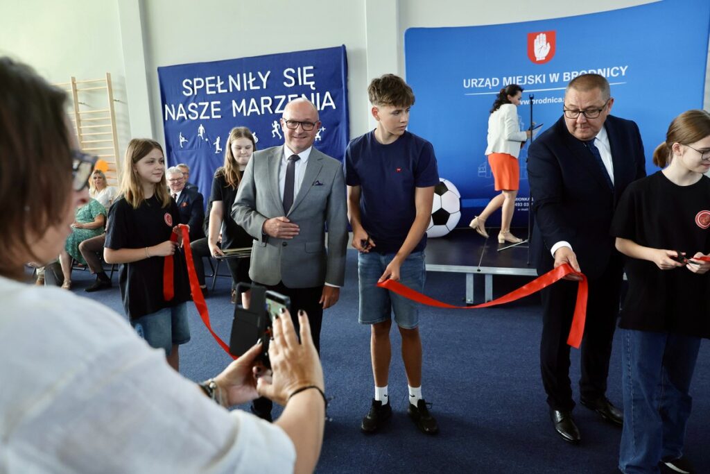 Opening of the sports hall at the School Complex in Brodnica, photo: Andrzej Goiński/UMWKP