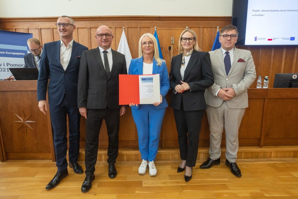 Ceremonia wręczenia umów FEdKP i KPO, fot. Mikołaj Kuras dla UMWKP