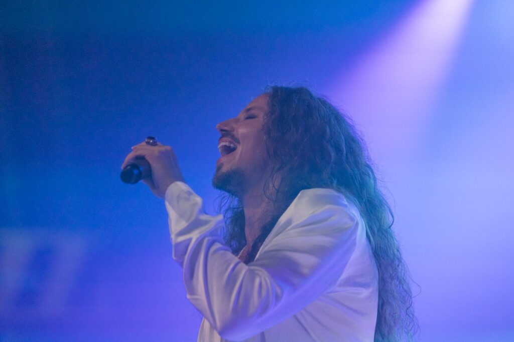 Concert “Michał Szpak Symphonically” in Inowrocław, photo by Mikołaj Kuras for UMWKP