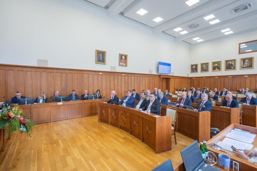 Session of the Regional Parliament, photo by Mikołaj Kuras for UMWKP