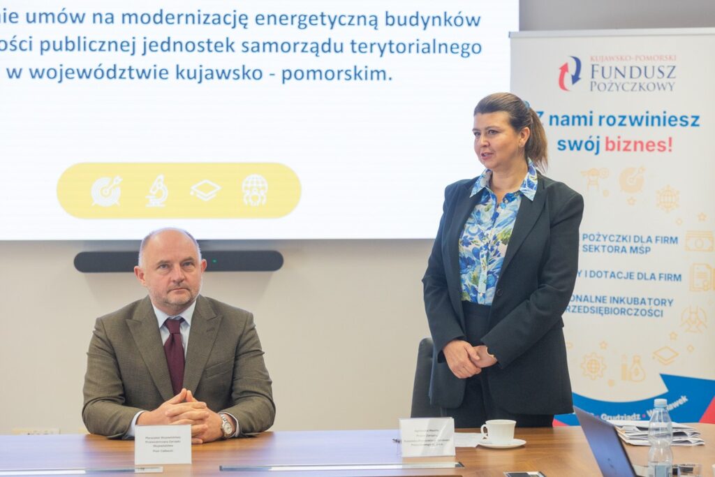 Uroczystość podpisania umów, fot. Mikołaj Kuras dla UMWKP