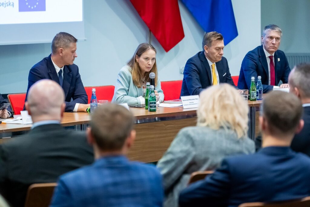 Spotkanie minister Katarzyny Pełczyńskiej-Nałęcz w samorządowcami w Bydgoszczy, fot. Tomasz Czachorowski/eventphoto dla UMWKP