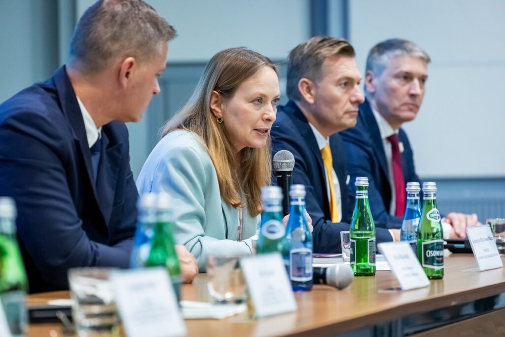 Spotkanie minister Katarzyny Pełczyńskiej-Nałęcz w samorządowcami w Bydgoszczy, fot. Tomasz Czachorowski/eventphoto dla UMWKP