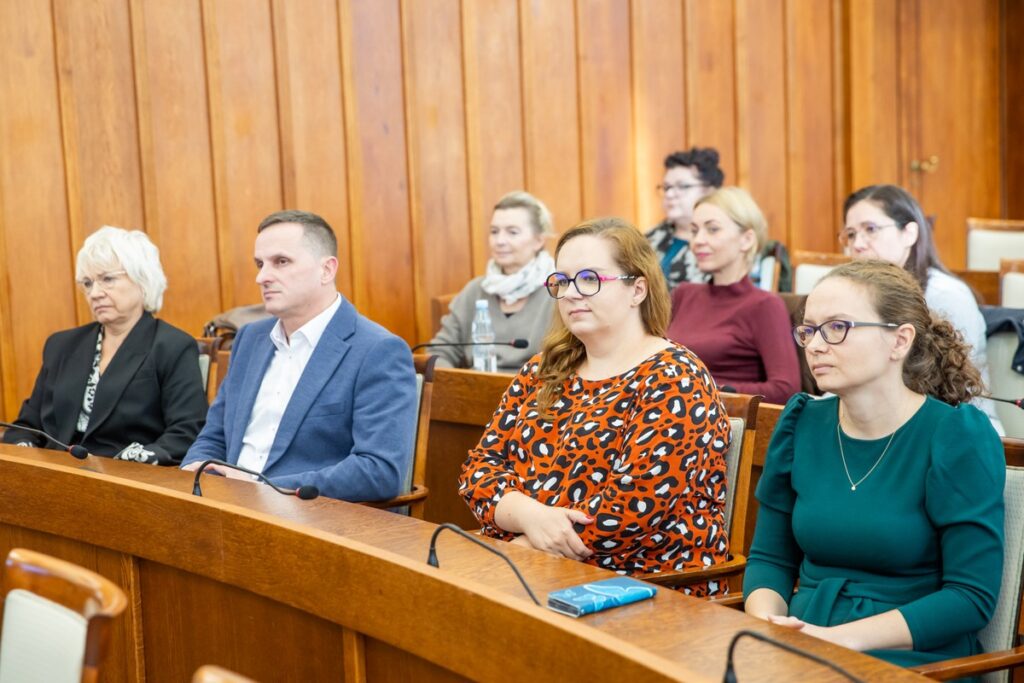 Wręczenie pakietów „ABC edukacji” i „ABC empatii”, fot. Andrzej Goiński/UMWKP