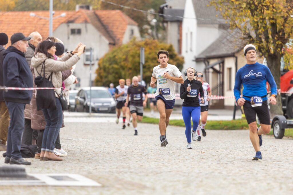 XXXI Bieg im. Rodziny Milewskich, fot. Szymon Zdziebło/tarantoga.pl dla UMWKP
