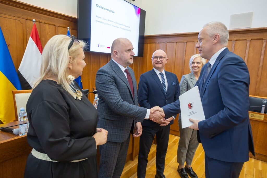 Handover of project financing agreements under FEdKP, October 29, 2025, photo by Mikołaj Kuras for the UMWKP Handover of project financing agreements under FEdKP, October 29, 2025, photo by Mikołaj Kuras for the UMWKP