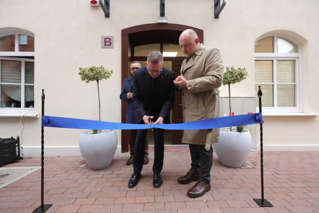 Uroczystość otwarcia zmodernizowanego pawilonu w Wojewódzkim Szpitalu Obserwacyjno-Zakaźnym w Bydgoszczy, fot. Tomasz Czachorowski/eventphoto dla UMWKP