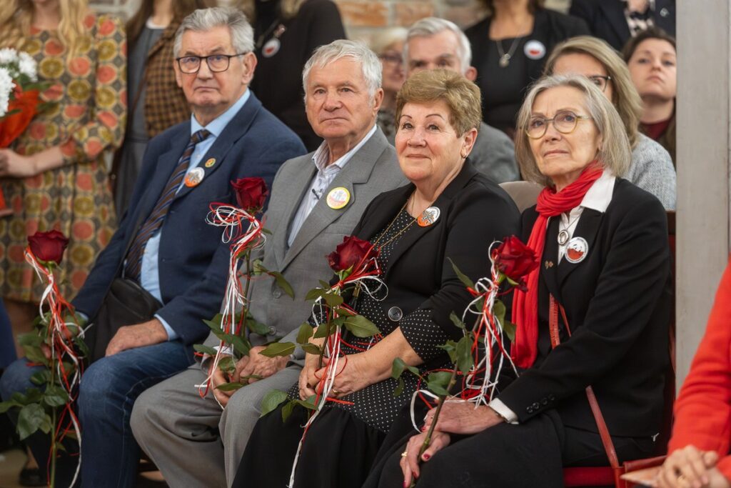 Jubileuszowa XX edycja Wojewódzkiego Festiwalu Pieśni Patriotycznej „Tobie Polsko” ,fot. Szymon Zdziebło/tarantoga.pl dla UMWKP