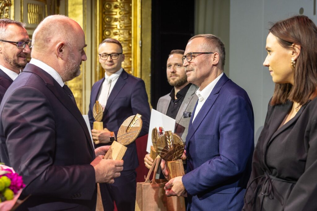 Gala wręczenia nagród w konkursie Agricola-Syn Ziemi, fot. Szymon Zdziebło/ tarantoga.pl dla UMWKP