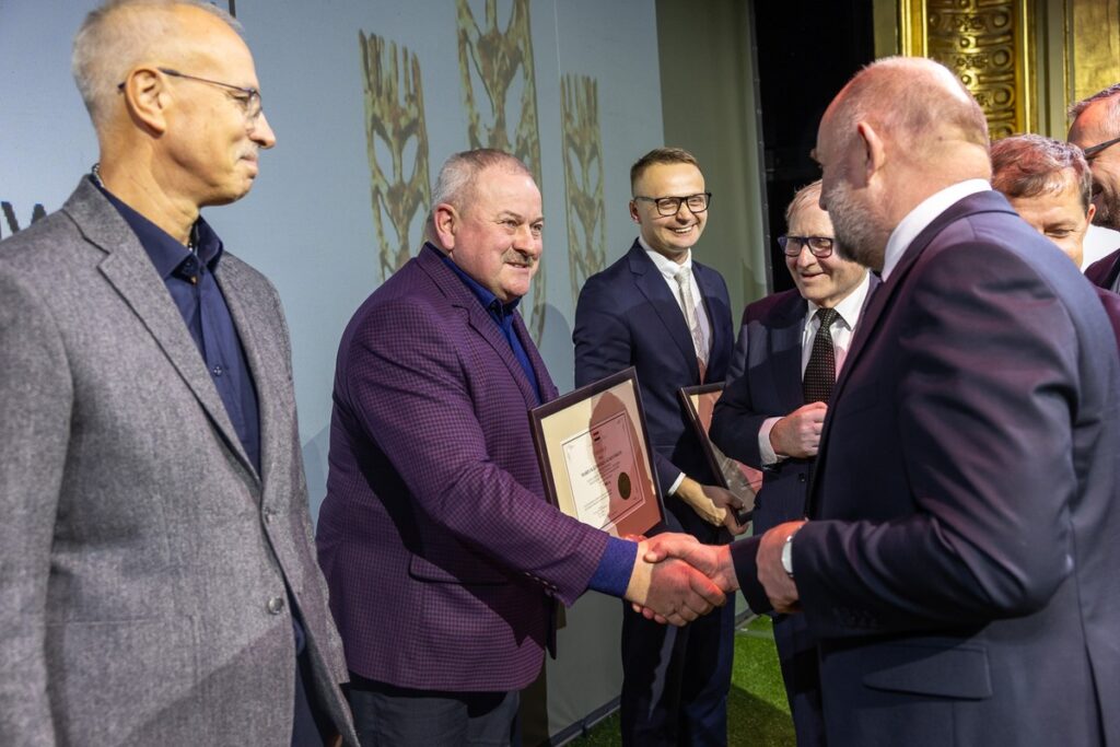 Gala wręczenia nagród w konkursie Agricola-Syn Ziemi, fot. Szymon Zdziebło/ tarantoga.pl dla UMWKP