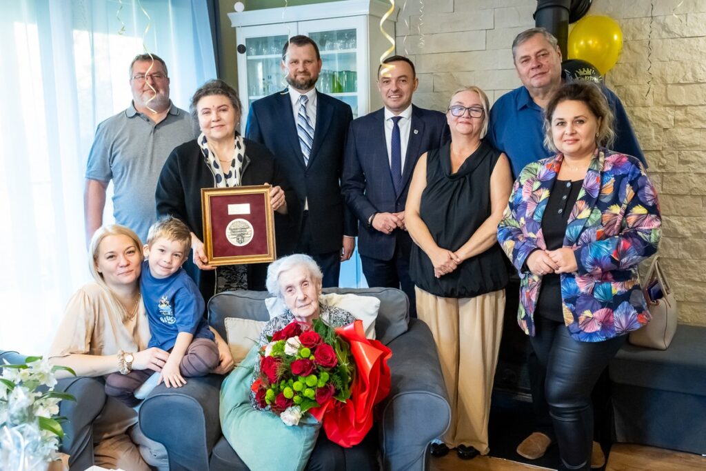 Wręczenie medalu Unitas Durat Zofii Barańskiej, fot. Tomasz Czachorowski/eventphoto.com.pl dla UMWKP