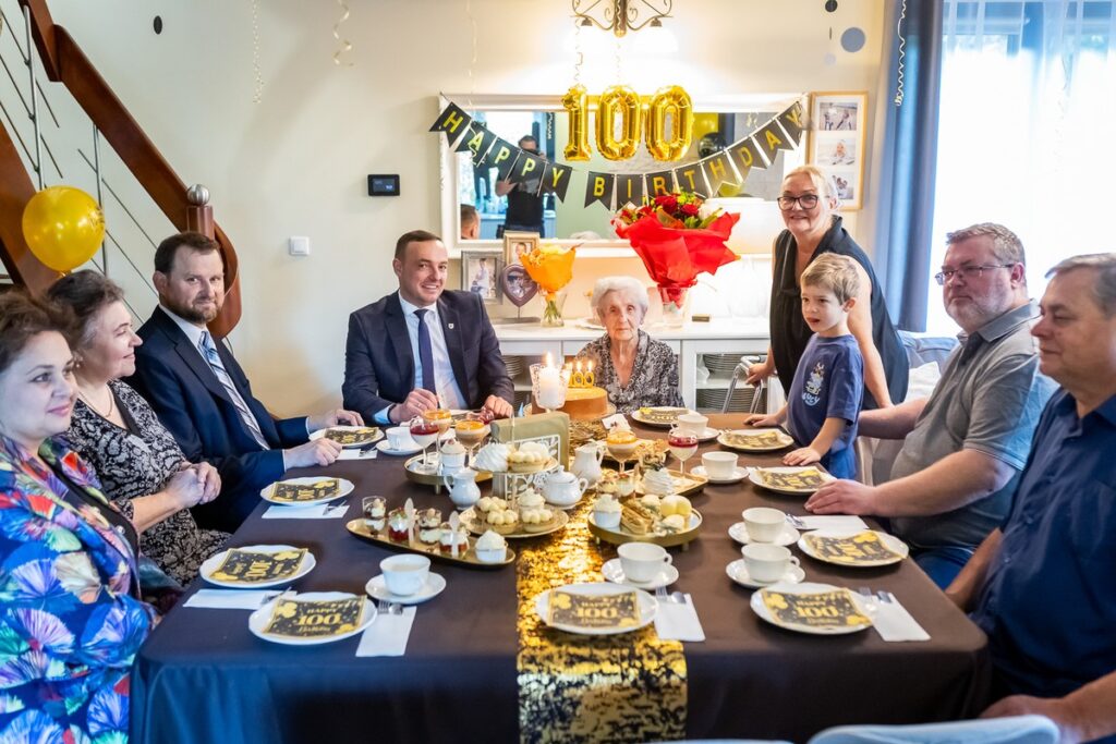 Wręczenie medalu Unitas Durat Zofii Barańskiej, fot. Tomasz Czachorowski/eventphoto.com.pl dla UMWKP