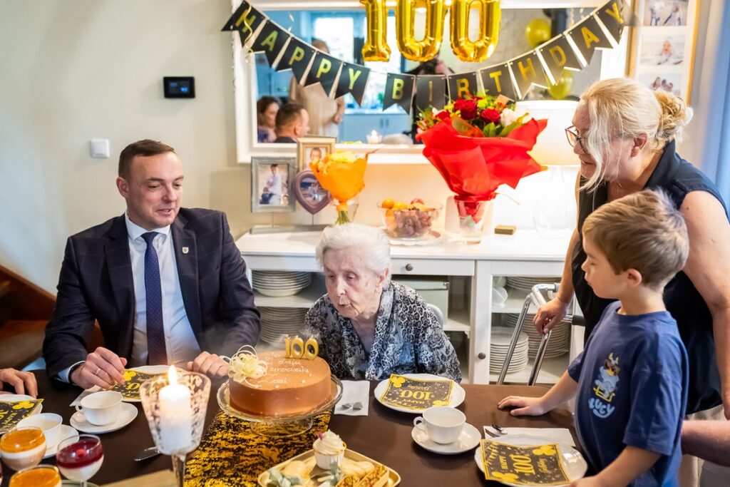 Wręczenie medalu Unitas Durat Zofii Barańskiej, fot. Tomasz Czachorowski/eventphoto.com.pl dla UMWKP