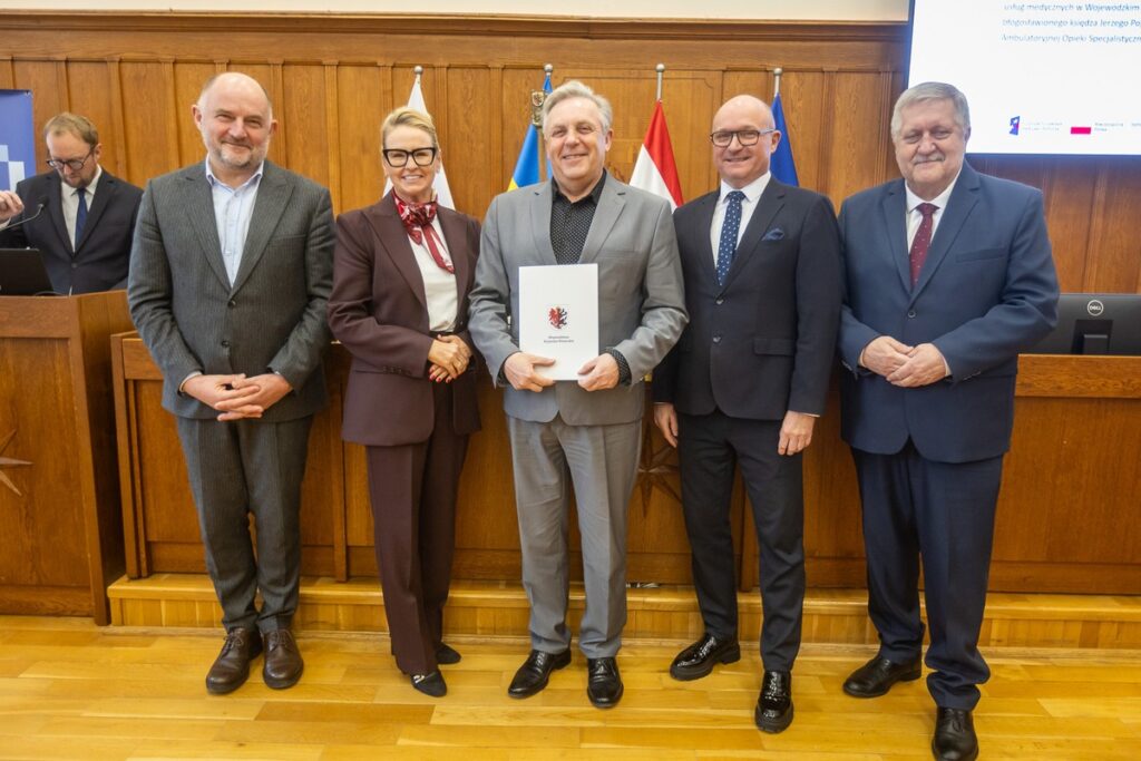 Ceremony of Awarding EFKP Agreements, 17 November 2025, photo by Szymon Zdziebło/tarantoga.pl for UMWKP