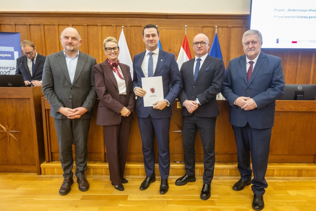 Ceremony of Awarding EFKP Agreements, 17 November 2025, photo by Szymon Zdziebło/tarantoga.pl for UMWKP