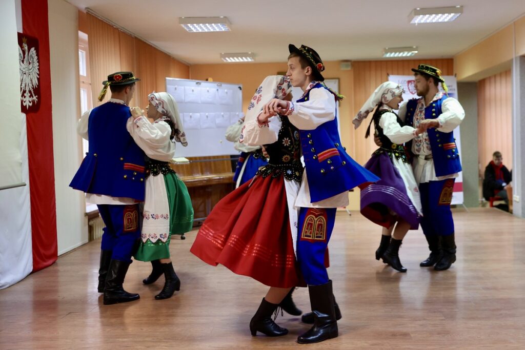 Meeting of the Kujawsko-Pomorskie Regional Executive Board Member Dariusz Kurzawa with students of the Powstańcy Wielkopolscy Agricultural Education Centre in Bielice (Mogilno County), photo by Andrzej Goiński/UMWKP