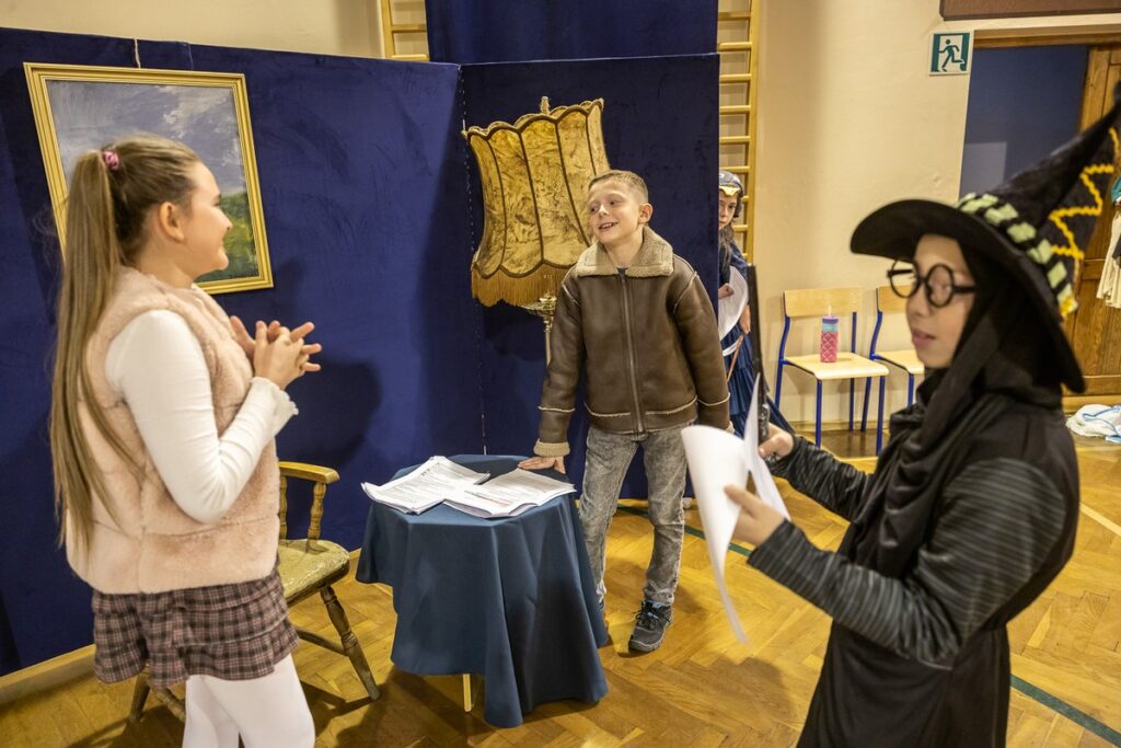 Youth club in Dobrzyń nad Wisłą, photo by Szymon Zdziebło/tarantoga.pl for the UMWKP