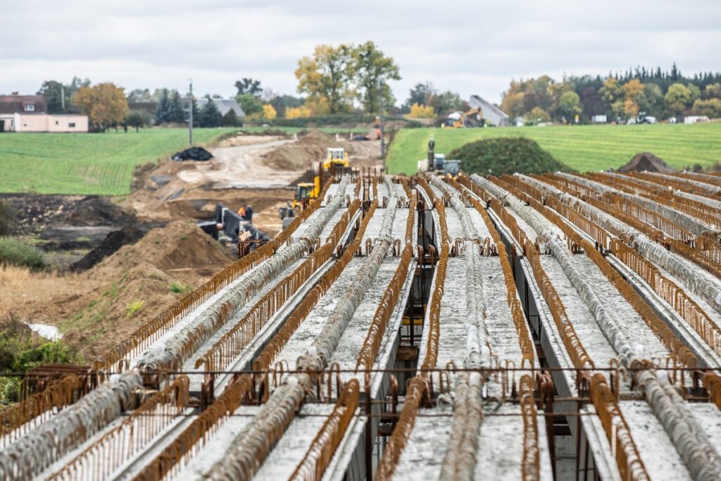 Budowa obwodnicy Mogilna, fot. Andrzej Goiński/UMWKP Construction of the Mogilno bypass, photo by Andrzej Goiński/UMWKP