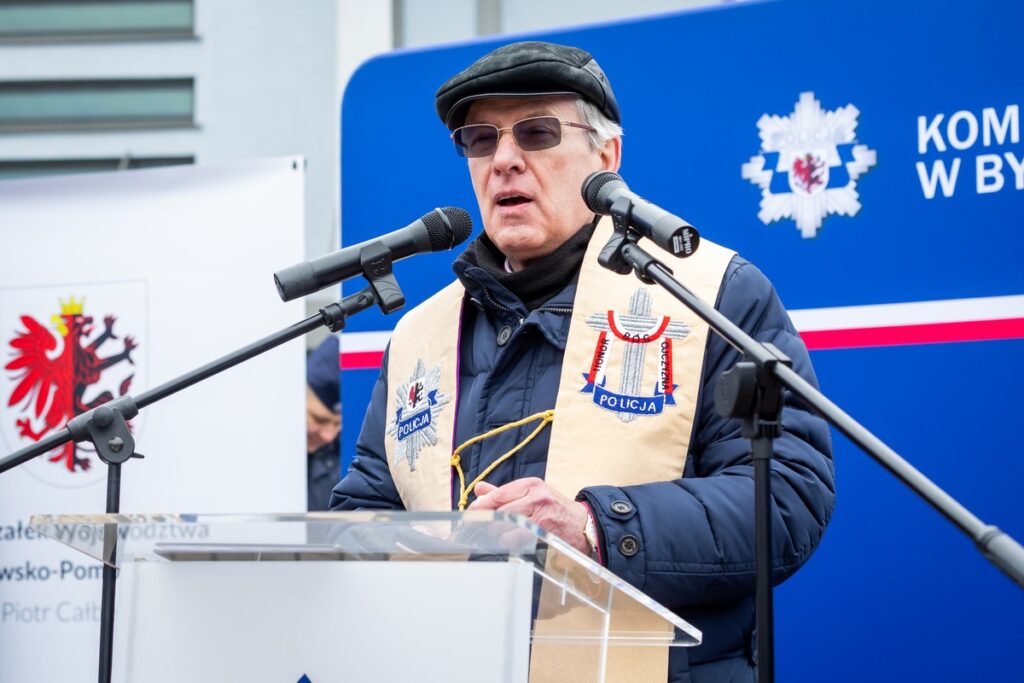 Uroczyste przekazanie sprzętu policji, fot. Tomasz Czachorowski/eventphoto.com.pl dla UMWKP