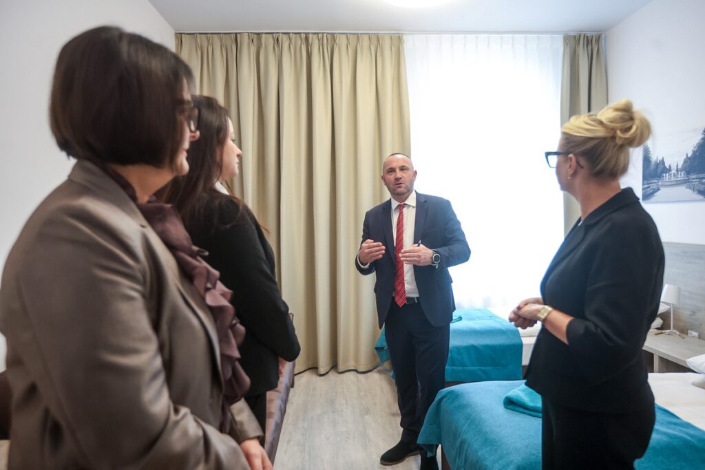 Otwarcie po modernizacji kompleksu hotelowo-sanatoryjnego „Markiewicz” w Ciechocinku, fot. Szymon Zdziebło/tarantoga.pl dla UMWKP